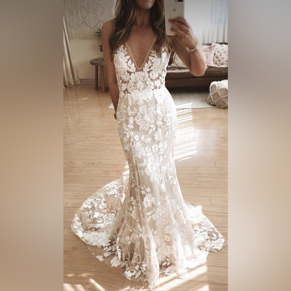 Made With Love ‘Stevie’ Fit and Flare Wedding Dress with Train *AS IS*